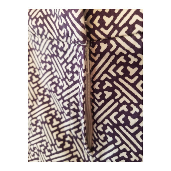 Talbots Women's Capri Shorts White Purple Size 12 (33/34) Inseam 23 in - Picture 5 of 7